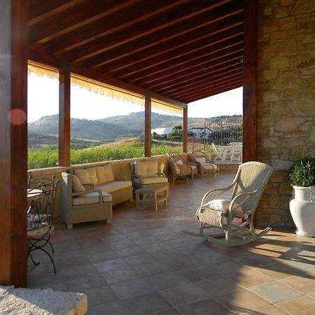 פאבארה Relais Garden Cactus B&B מראה חיצוני תמונה