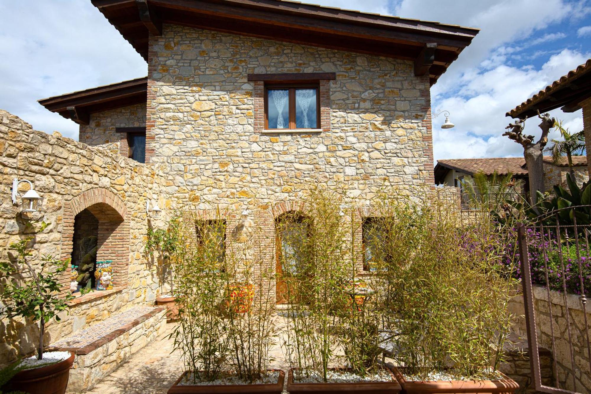 פאבארה Relais Garden Cactus B&B מראה חיצוני תמונה