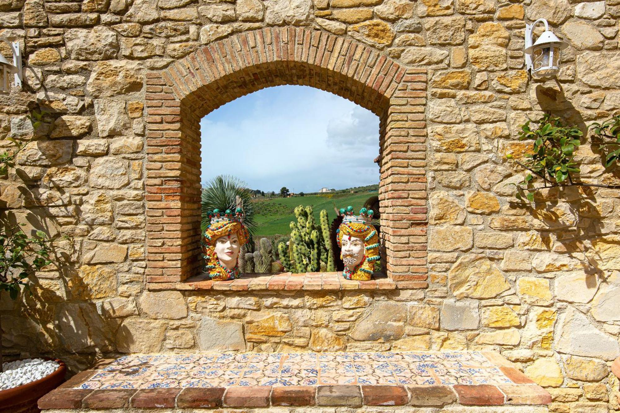 פאבארה Relais Garden Cactus B&B מראה חיצוני תמונה